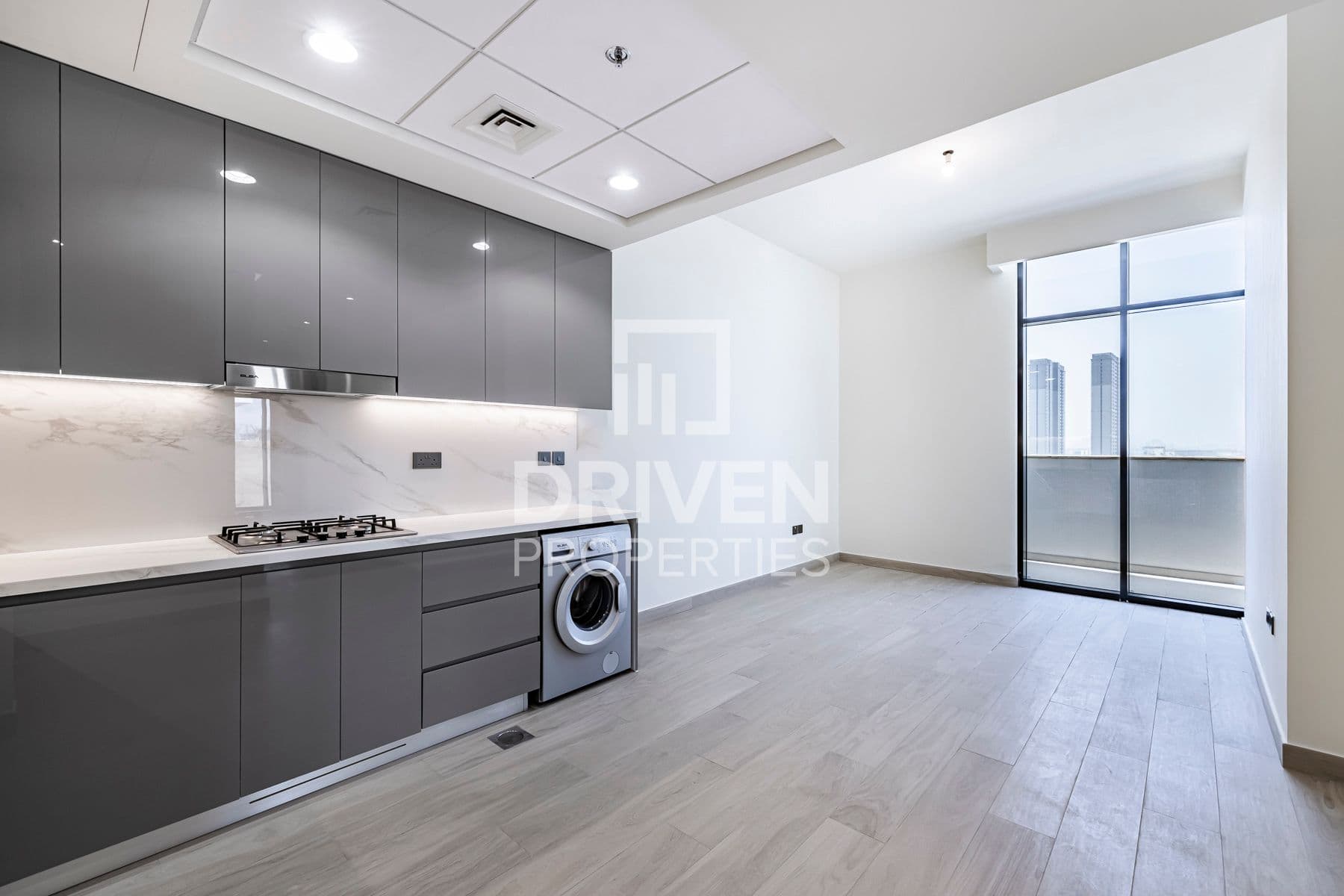 Azizi Riviera 22