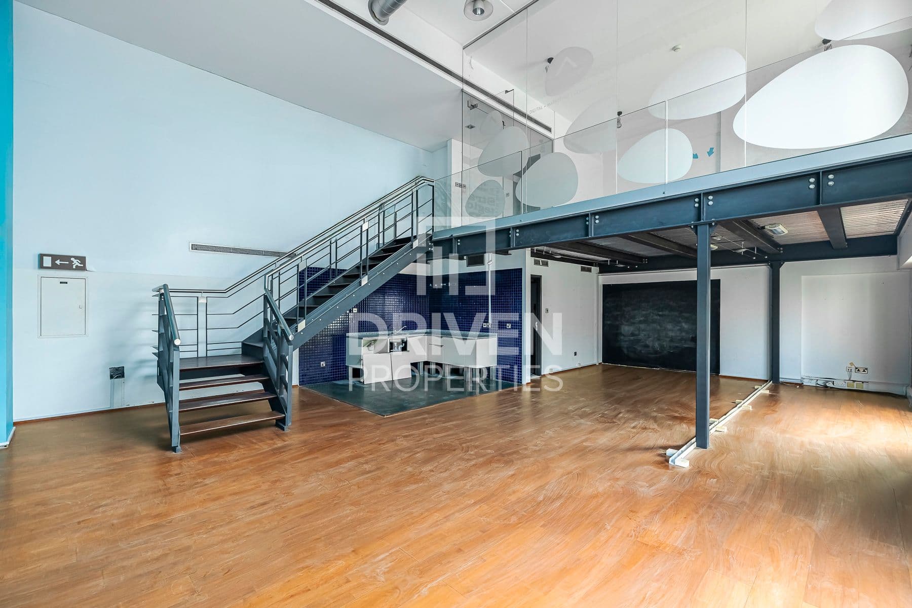 The LOFT Office 3