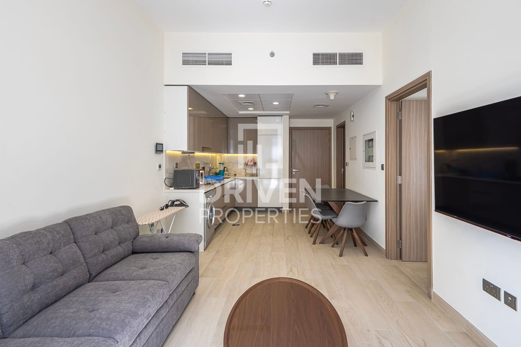 AZIZI RIviera 18