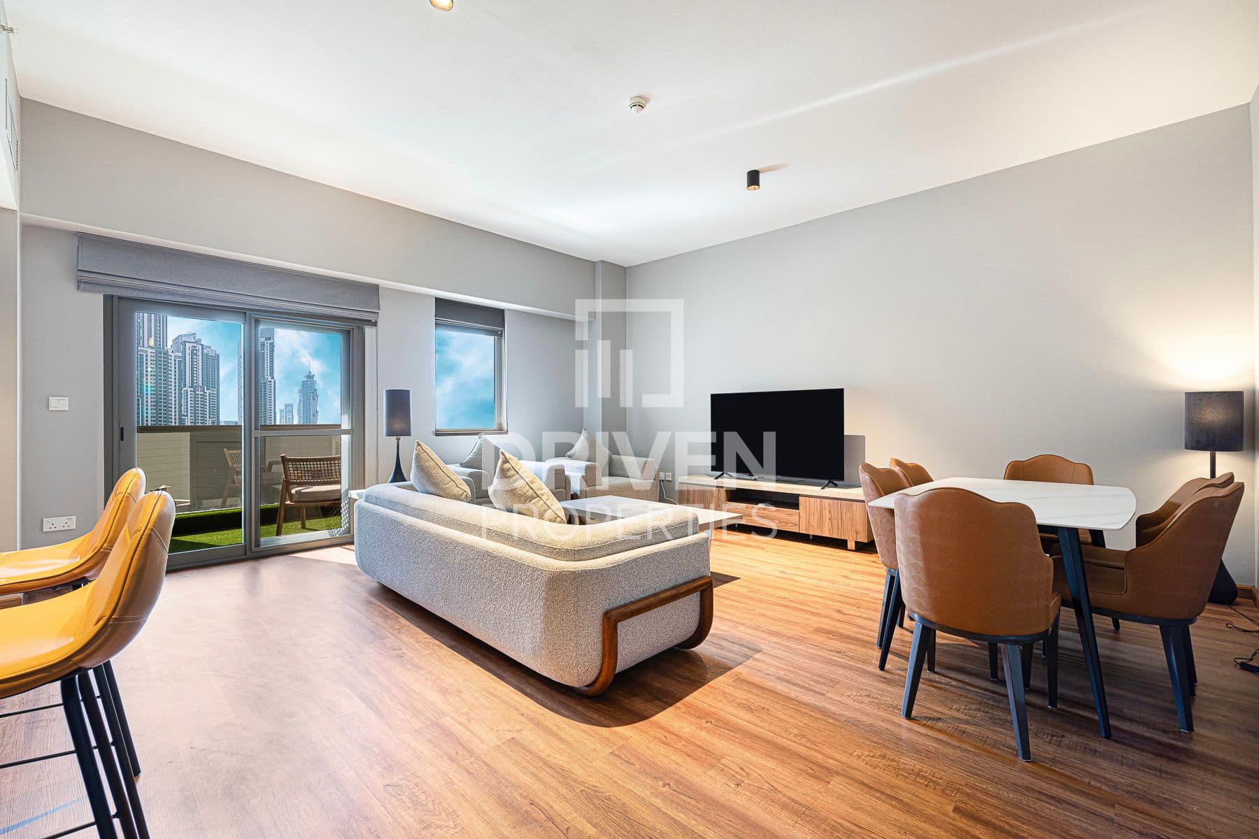 Executive Tower B