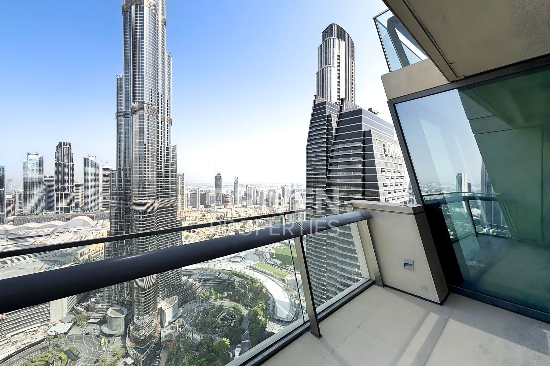 Burj Vista Tower 1