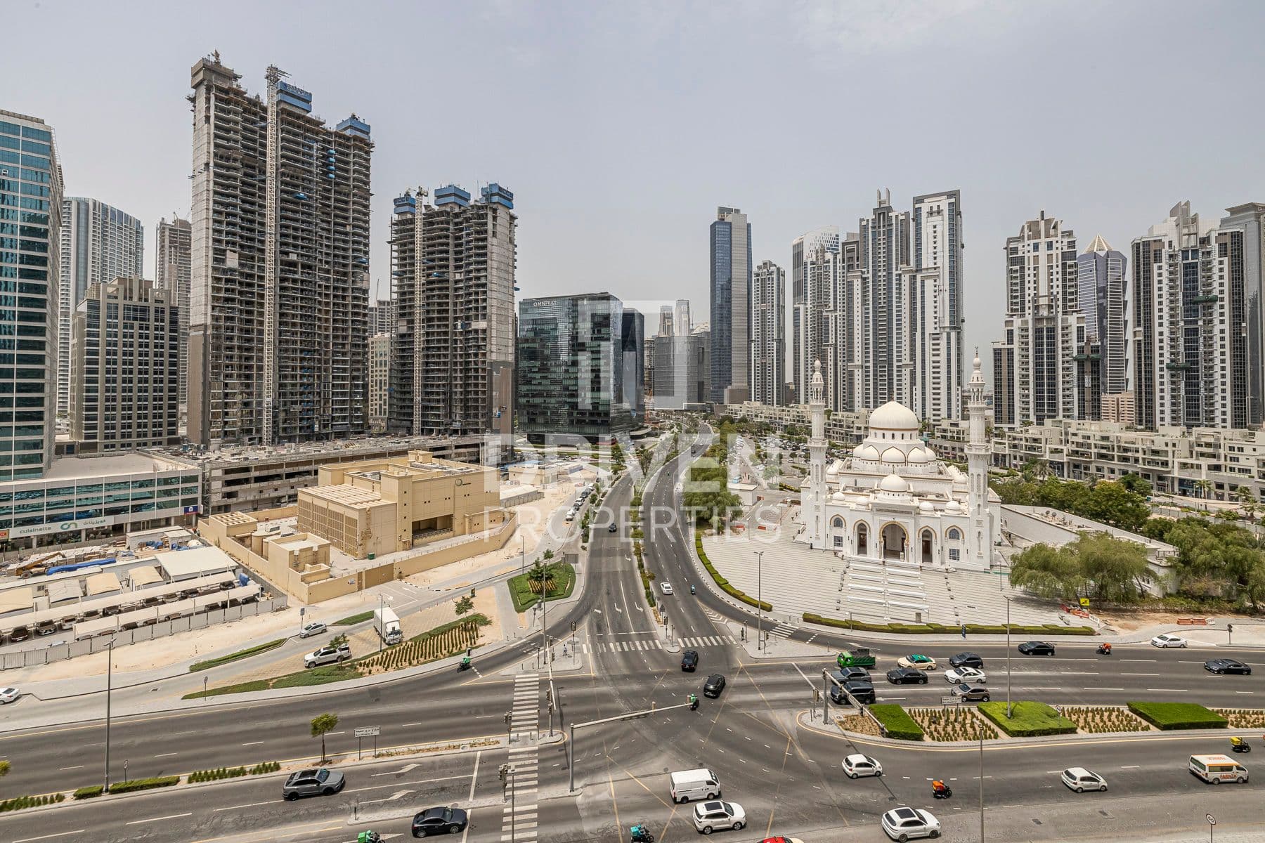 8 Boulevard Walk