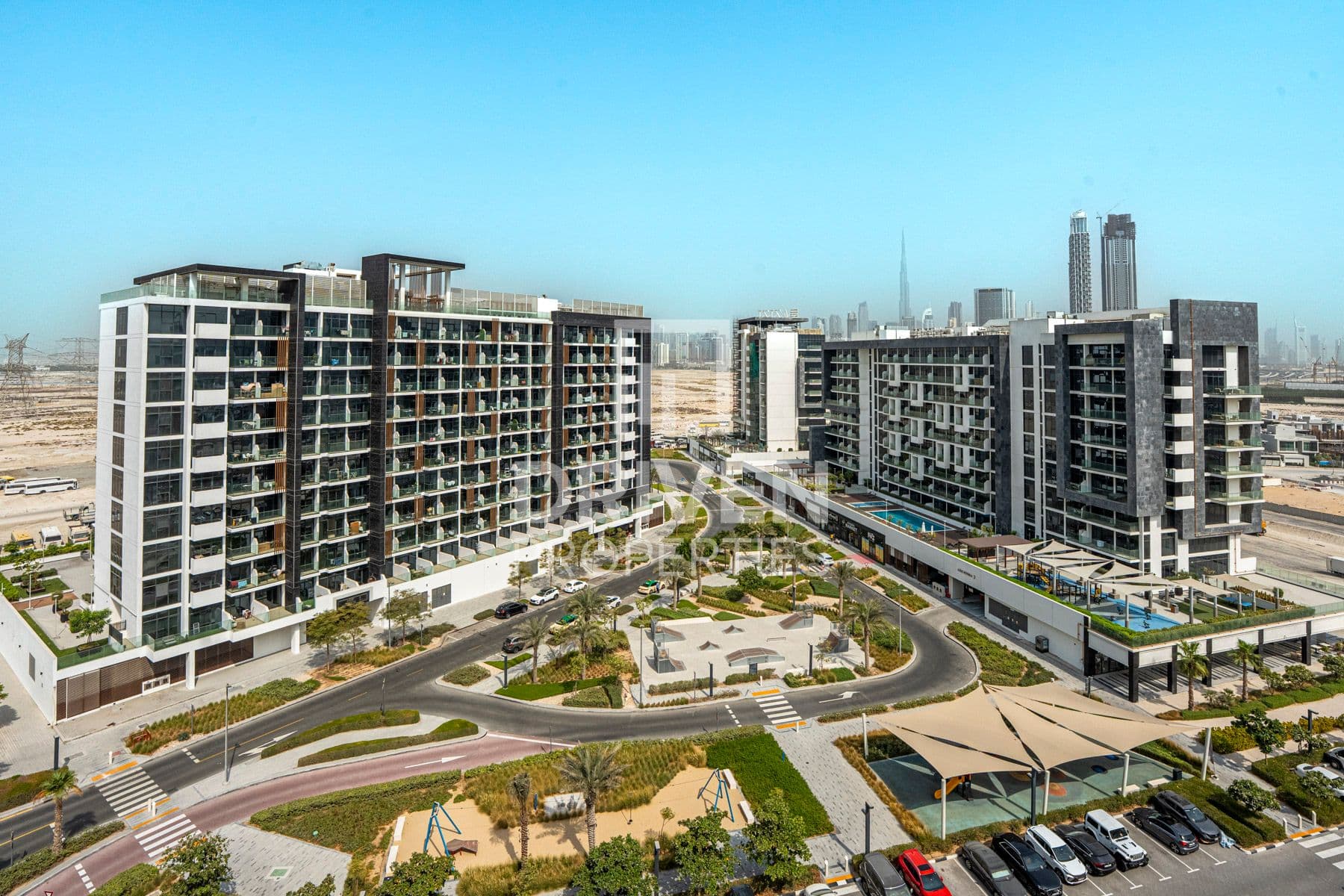 Azizi Riviera 4