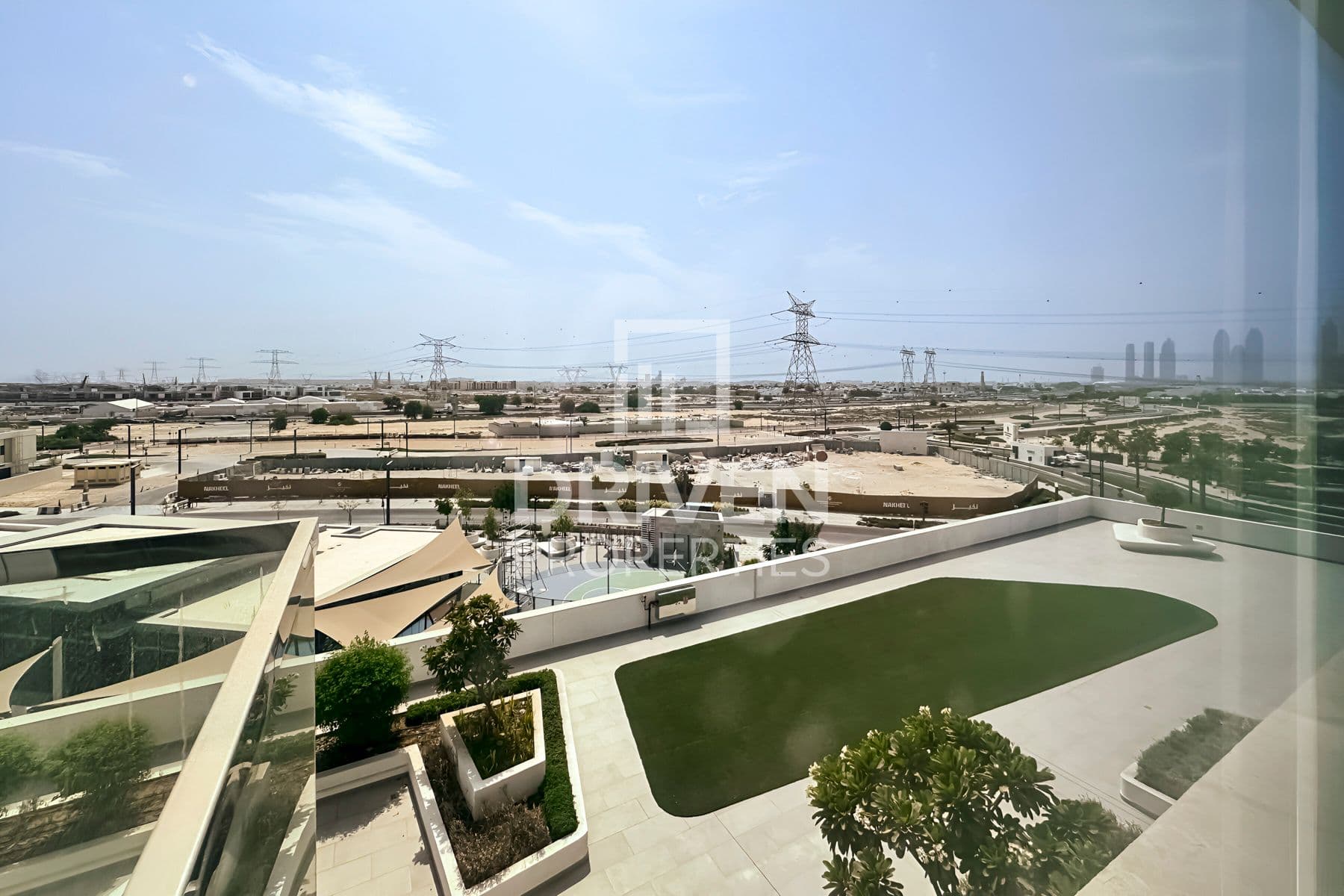 Residences 8