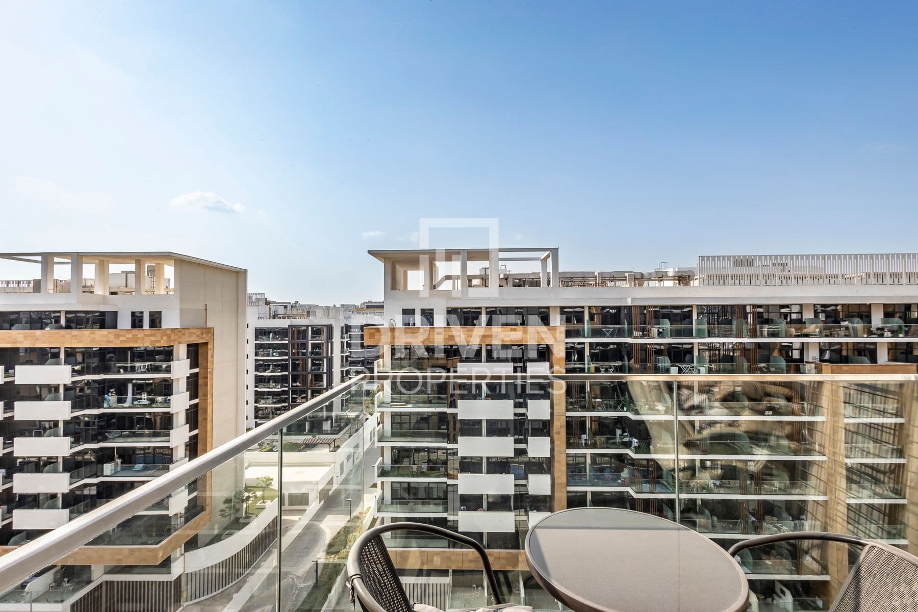 Azizi Riviera 21