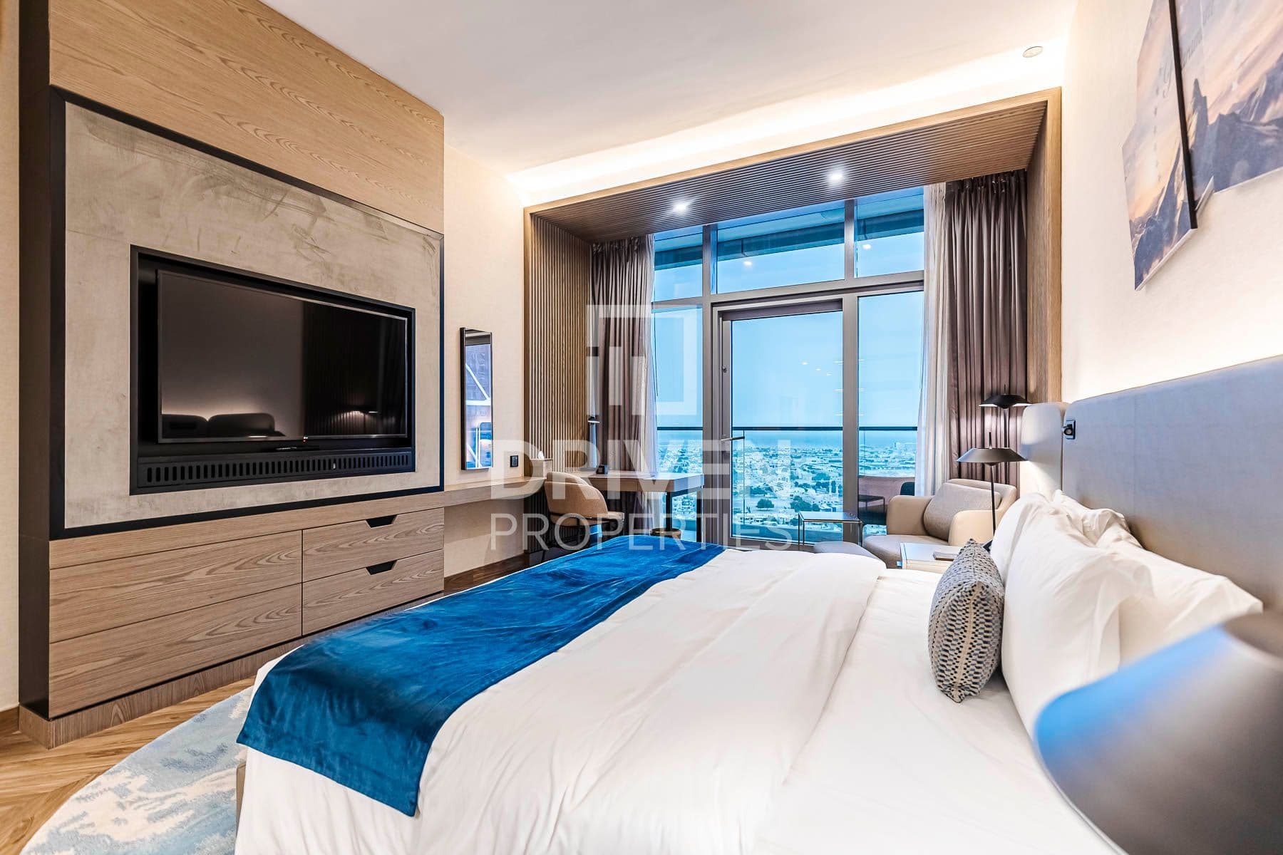Paramount Tower Hotel and Residences