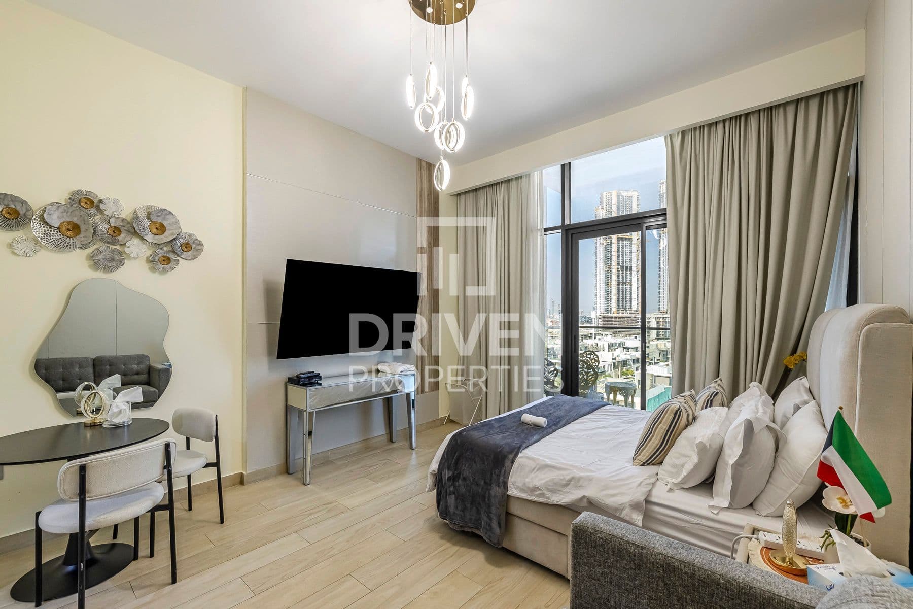 Azizi Riviera 7