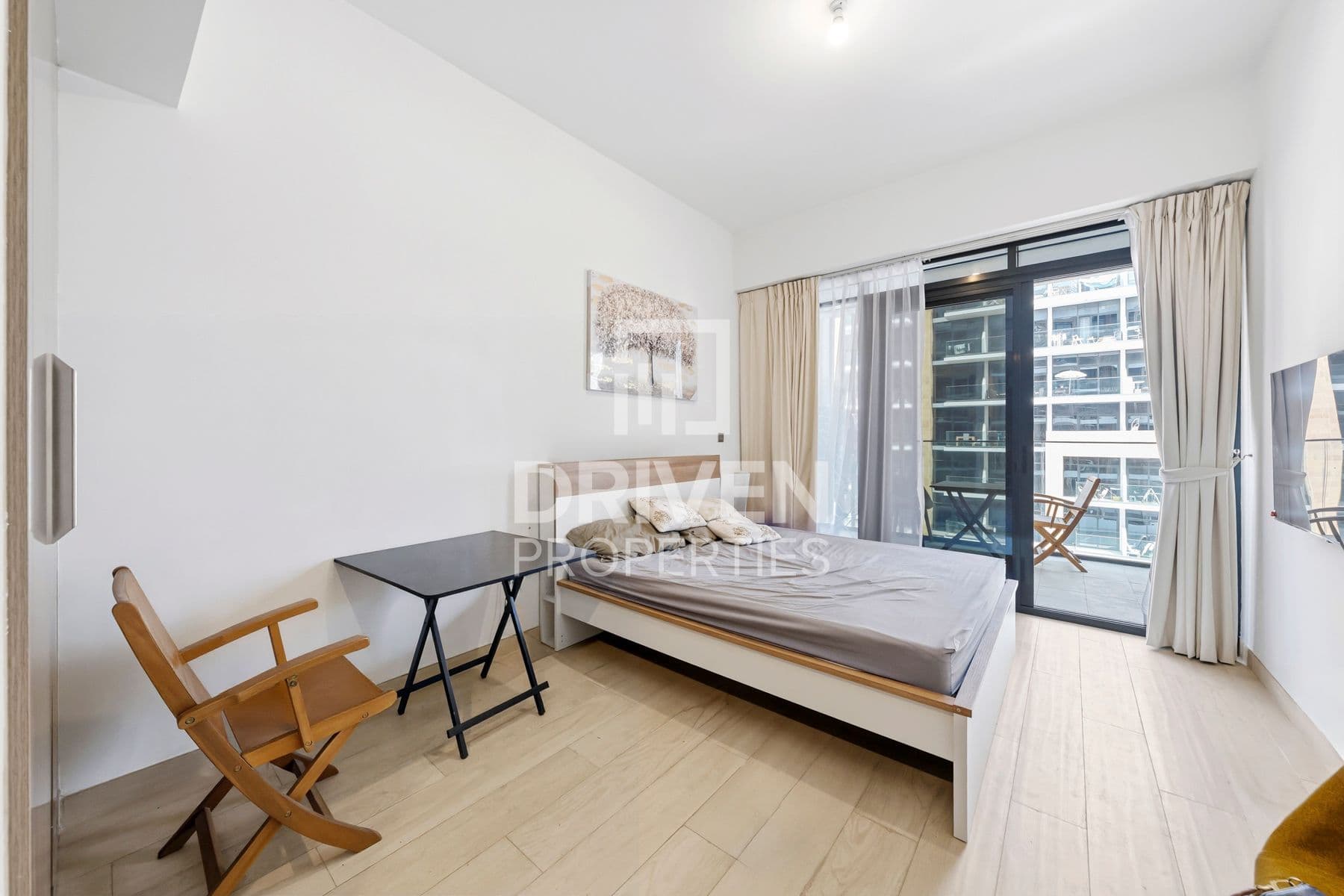AZIZI RIviera 18