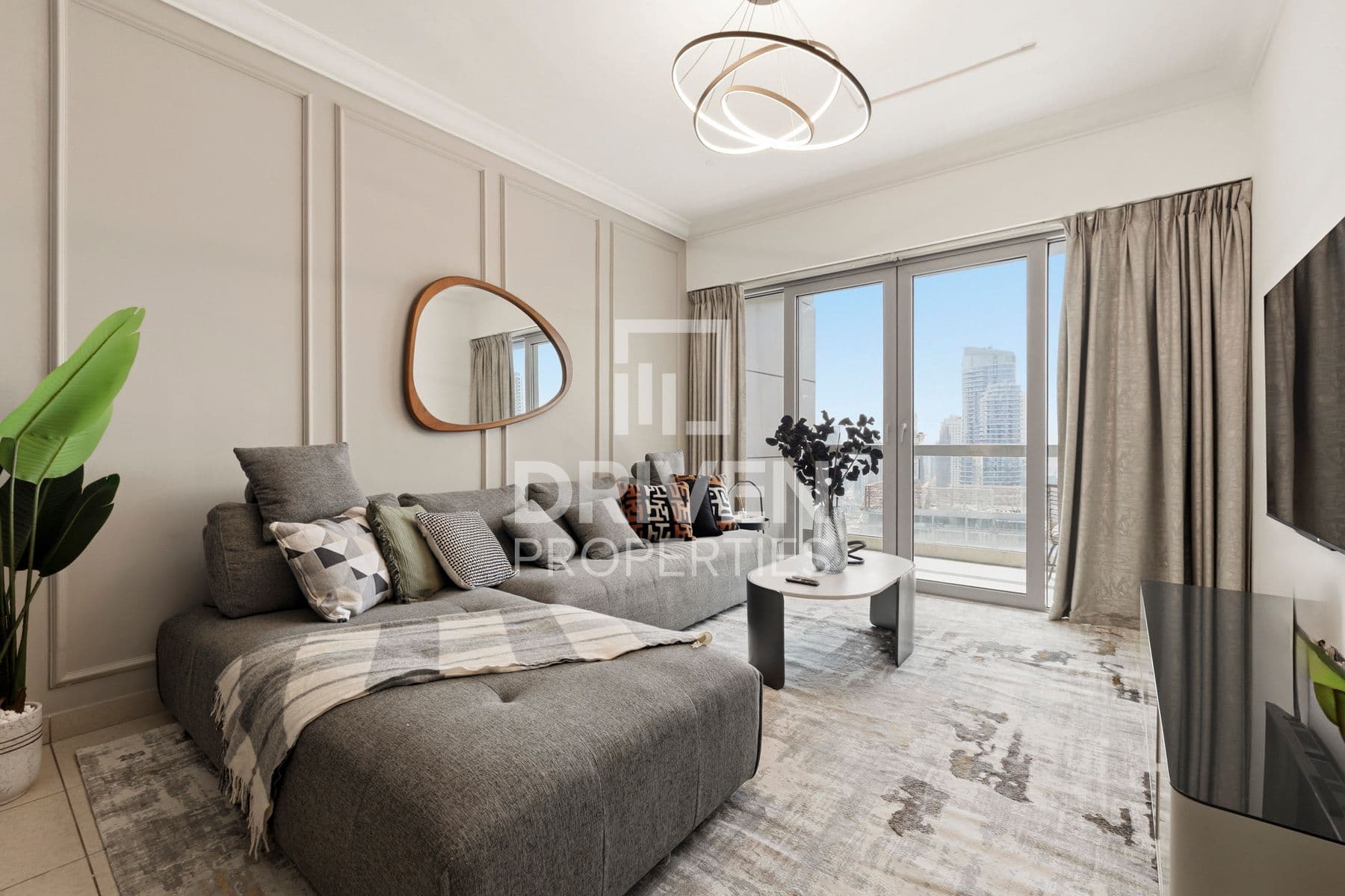 8 Boulevard Walk