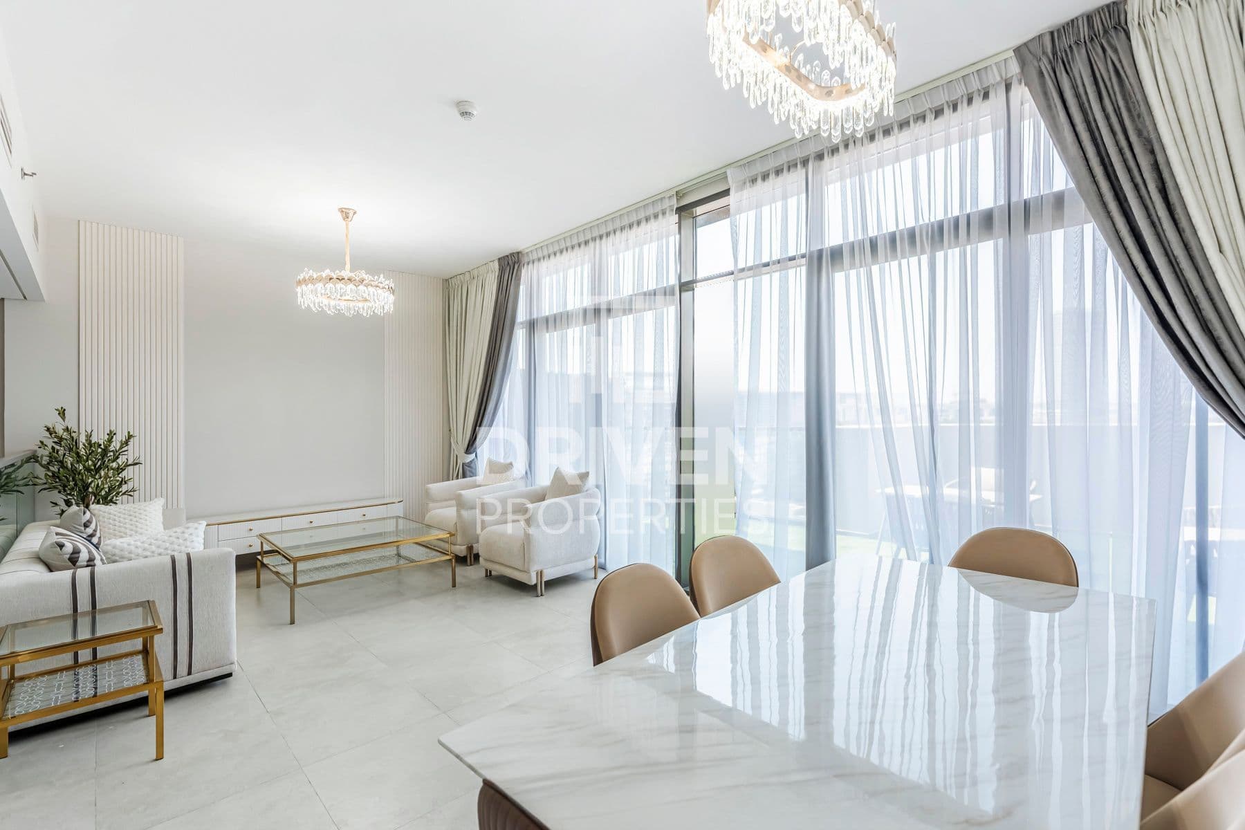 Eleganz by Danube