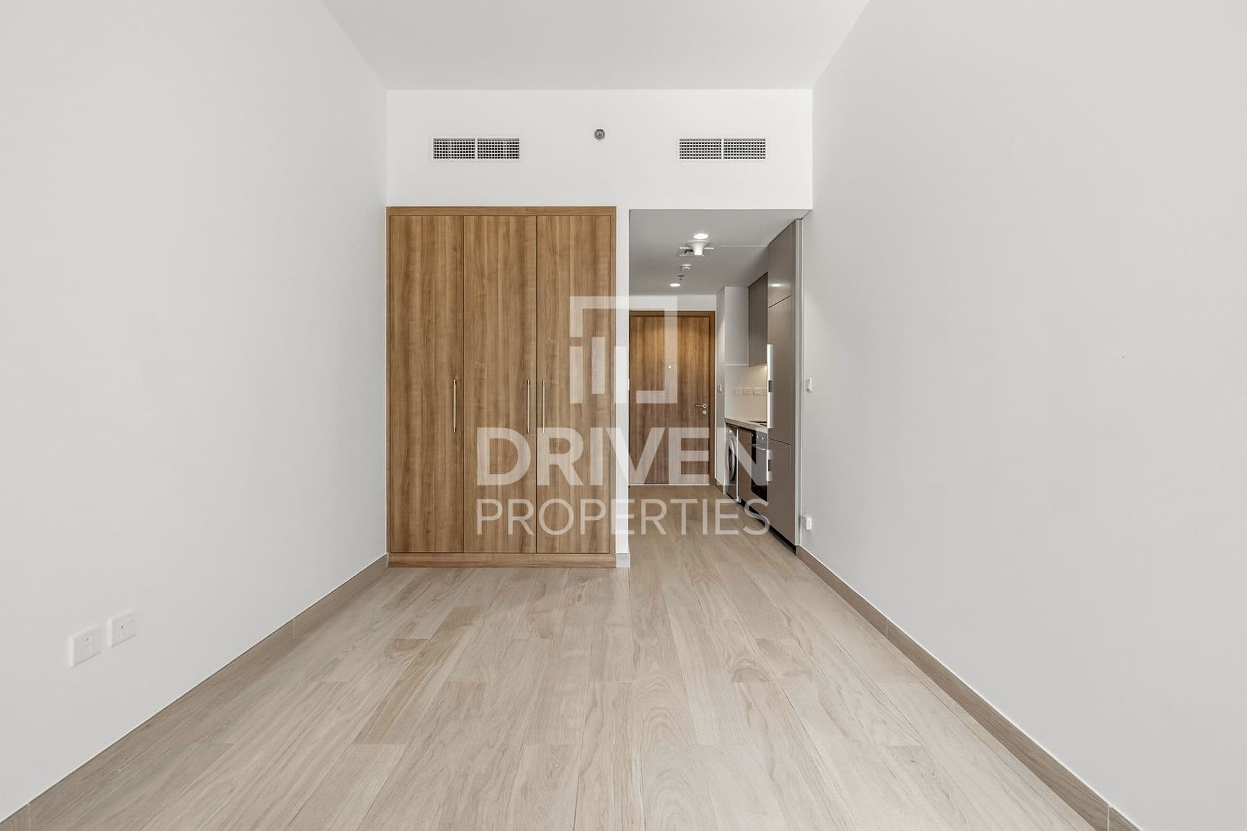 Azizi Riviera Beachfront Tower C
