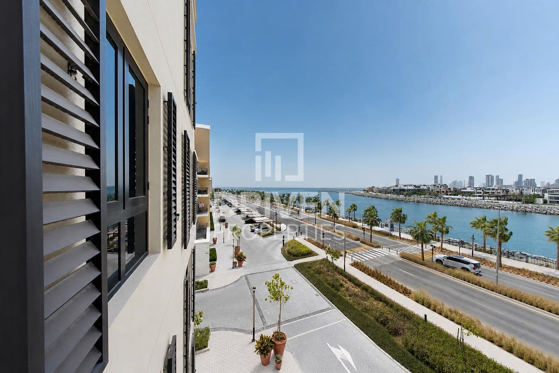 La Rive Building 4
