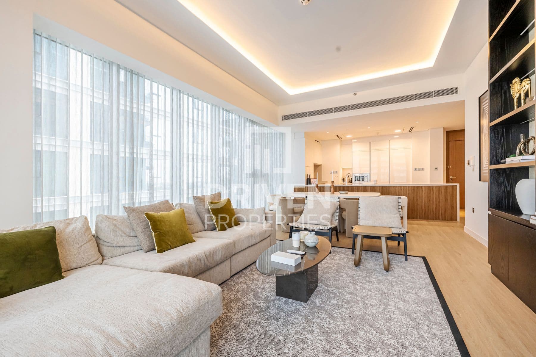 Canal Front Residence 7