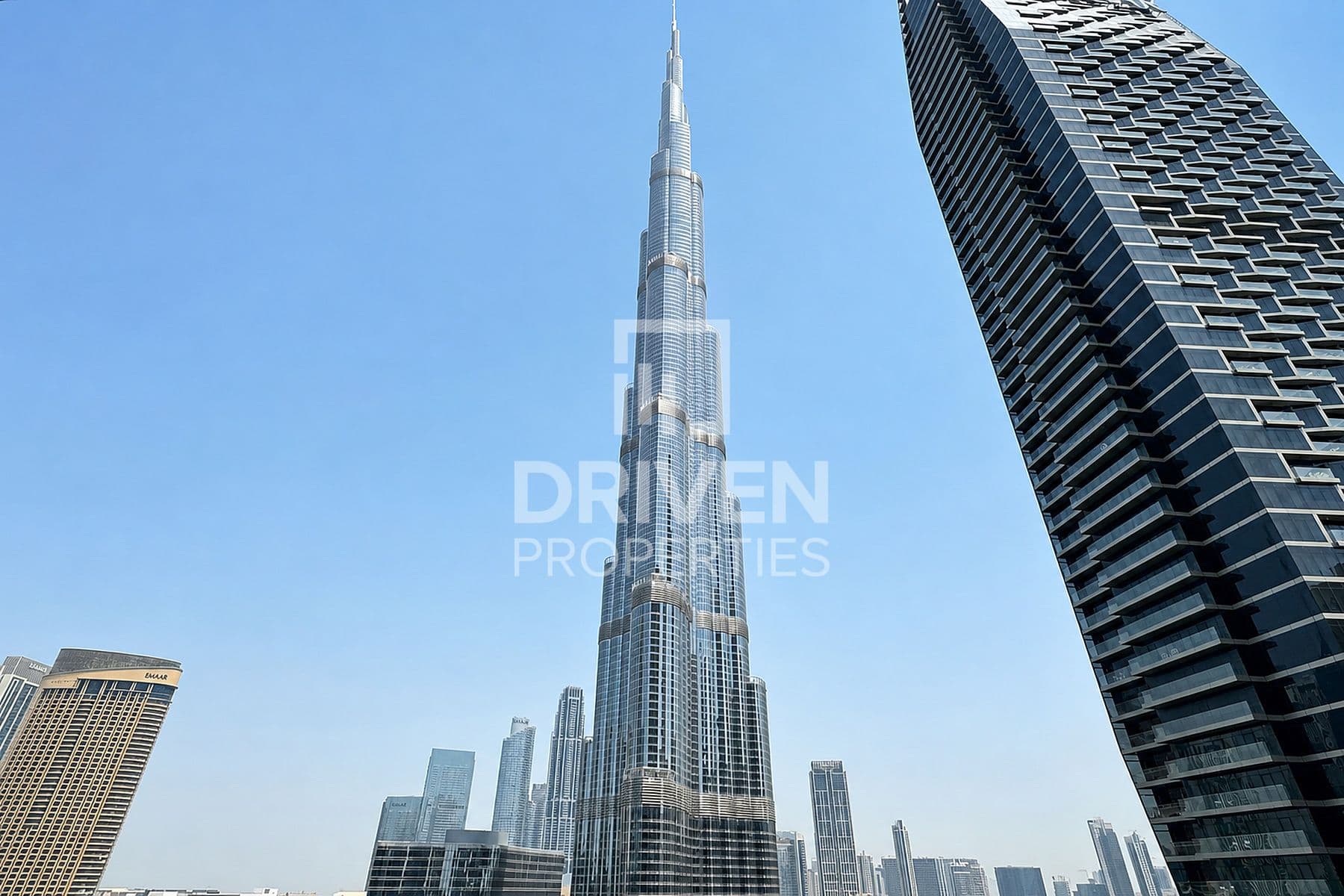 Burj Vista Tower 1