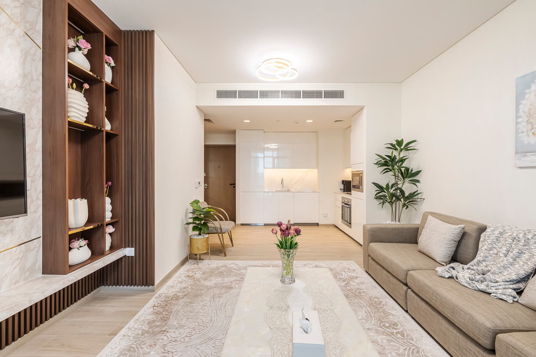 Palace Residences - The Lagoons