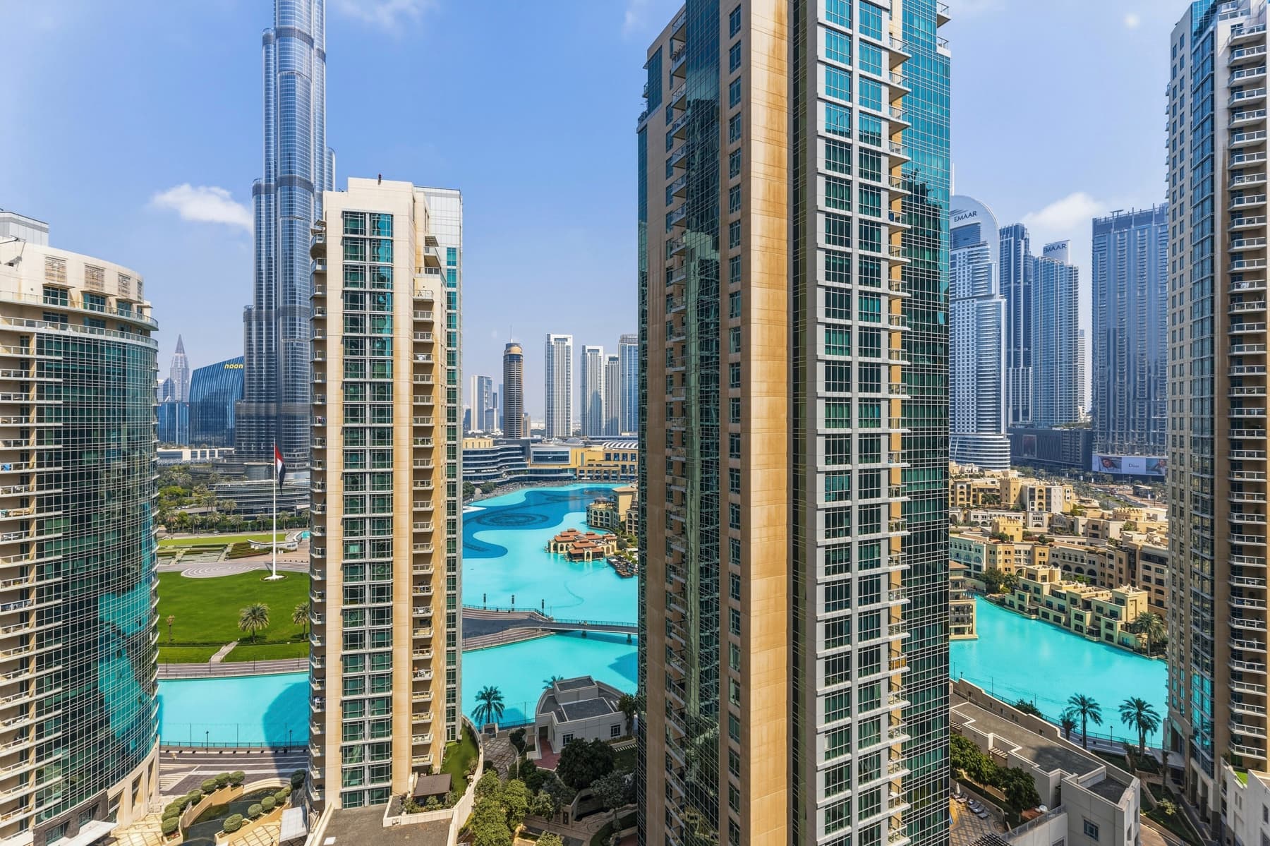 Boulevard Central Towers