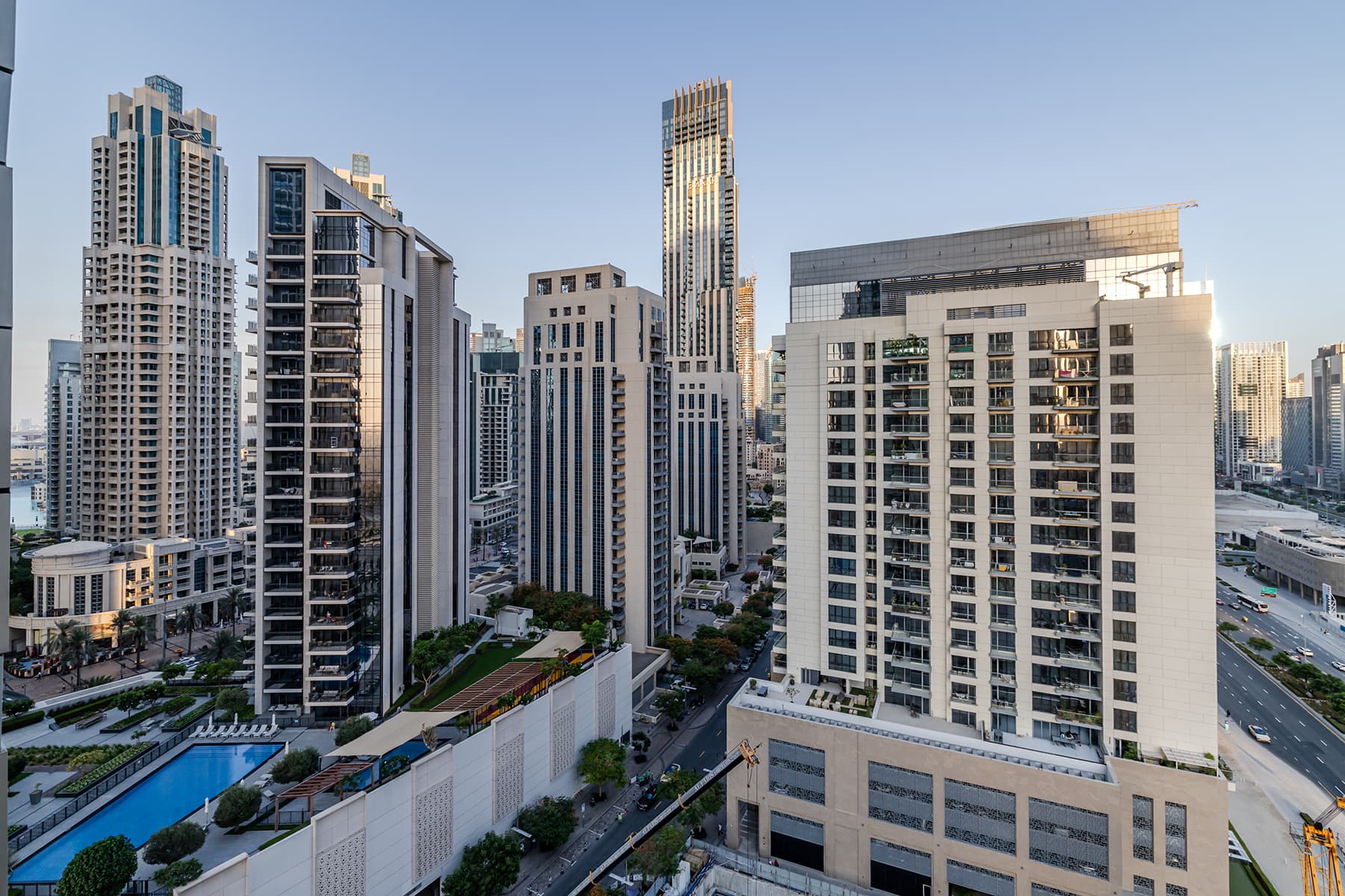 8 Boulevard Walk